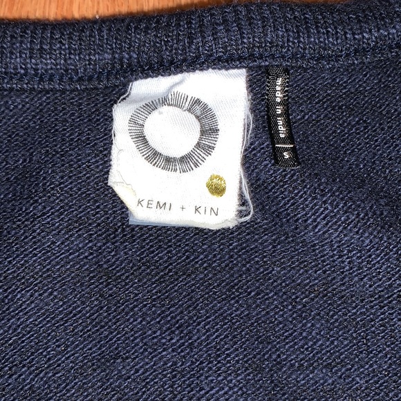 Akemi and Kin Anthropologie Navy Blue Embroidered Split Hi Lo Knit Tunic Small - Picture 6 of 12